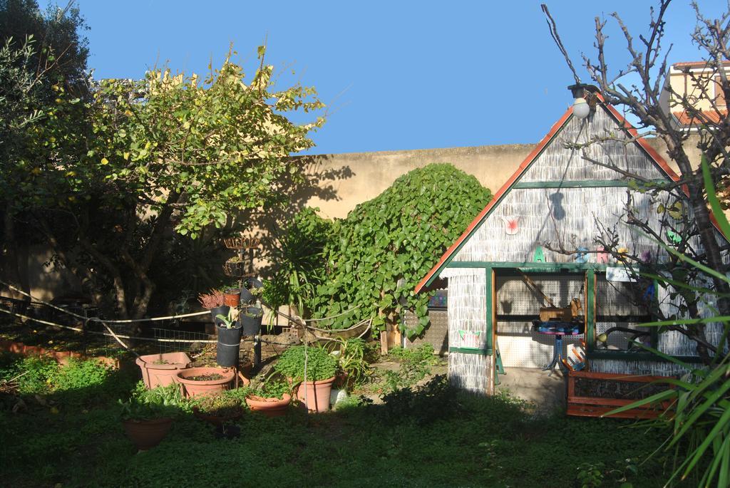 فندق SantʼAntìocoفي  La Jacaranda المظهر الخارجي الصورة